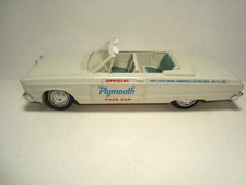 Jo-Han 1965 Plymouth Fury III Convertible Pace Car Dealer Promo Model Car picture