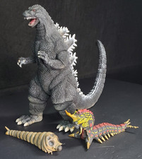 Max Factory 20cm Godzilla, mini Battra & Mothra finished painted soft vinyl kit picture
