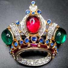 Pegasus CORO Red & Green Cabochon Rhinestone Crown Vintage Pin Brooch picture