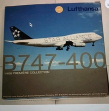 Dragon Wings Lufthansa Star Alliance B747-400.. 1/400 picture