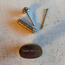 Vintage Metal Oil Can with 'AVE NUGA' Label, Made in USA Metal Tool Parts Lot picture