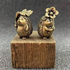1pc Brass Hedgehog Figurine With Leaf Flower Cute Vintage Desktop Bookshelf Deco picture