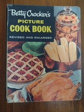 VTG 1956***Betty Crocker's Picture Cook Book Revised Enlarged 2nd Edition Read picture