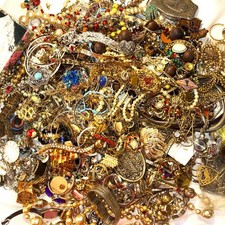 3 Pounds 3 Lbs Old Unsearched Jewelry Lot VTG & Now Junk & Wear & Resell Tangled picture