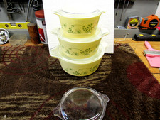 Pyrex Vintage Yellow w/Green Flowers Casserole Set of 3 w/Lids- No Chips AllGood picture
