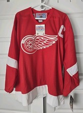 Vtg 90s Steve Yzerman Signed Detroit Red Wings CCM Jersey NWT Mens XL Captain picture