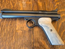 PARTS MISSING - Vintage 1950s Crosman Model 150 .22 Cal – 1st Variant picture