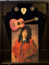 Loretta Lynn Personal Owned Earrings - Framed With Autographed Photo & Certi  picture