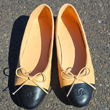 CHANEL Women’s Quilted Cap Toe Bow Ballet Flats Beige/Black EU 38C Italy picture