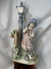 Vtg 80s Lladro Figurine Statue FALL CLEAN UP Cute Girl & Cat Yardwork Fence Lamp picture