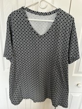Catherines Black Print Top Size 1X picture