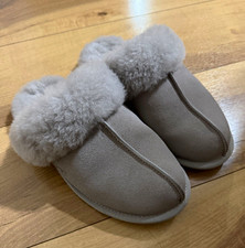 UGG Scuffette Women's Gray Suede Shearling Lined Slip-On Slippers picture