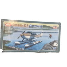 Minicraft Minicraft Cessna 172 Floatplane 1:48 11:48 11634 Model Kit sealed  picture