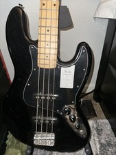 Fender Standard Series Jazz Bass 4-String Solid Black Maple Fretboard RH 20F picture