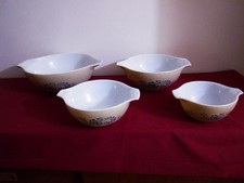 Vintage Pyrex Homestead Cinderella Set 4 Mixing Nesting Bowls 441 442 443 444 picture