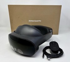 Meta Quest Pro VR Headset 256GB with Original Box Charger and Light Blockers picture