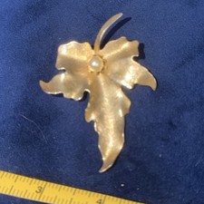 Gold Leaf Pearl 3D Vintage Brooch Floral Retro Costume Jewelry Leaf 3D Leaf picture