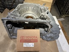 U760 TOYOTA CASE EMPTY 19 BOLT TO OIL PAN REMAN WITH NEW DOUBLE BEARING & RACE picture
