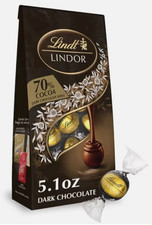 Lindt Lindor 70% Extra Dark Chocolate Candy Truffles, 5.1 oz. Bag picture
