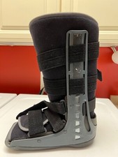 MaxTrax Walker Brace / Walking Boot L Pre-owned picture