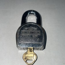 Vintage Harley Davidson H.D. Padlock No. 220 Master Lock Co. w/ One Key picture