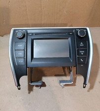 2016-2017 Toyota Camry ID 100614 CD Player Radio w/ Dash Display Screen OEM picture