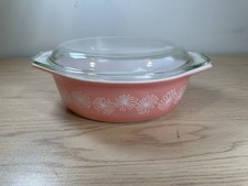 Vintage Pyrex Pink Daisy 043 Oval Casserole with Lid 1 1/2 Qt Very Nice picture