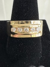 18K 750 Yellow Gold Diamond Ring 0.37 CTW F VS 5 Round Diamonds Size 8 picture