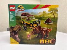 LEGO Jurassic Park: Triceratops Research (76959) picture