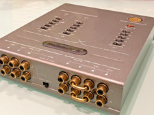 Nakamichi EC 204 Electronic Crossover picture