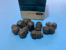 NOS 1979 - 1993 FORD MUSTANG 1979 - 1986 CAPRI REAR HATCH RUBBER BUMPERS 9 picture