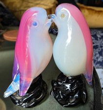 Vintage Seguso Murano White Pink Italian Opaline Art Glass Bird Figurines 4.75