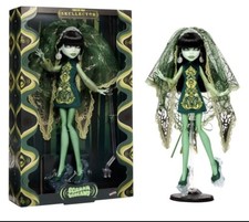 Monster High Scarah Screams Skullector Doll NRFB new in box picture