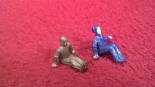 LIONEL POST WAR #50 GANG CAR - 2 FIGURES - OLIVE & BLUE picture