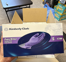 Kimberly-Clark KC500 Purple Nitrile Powder-Free Exam Gloves Small 55081 EXPIRED picture