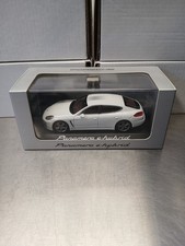Porsche Panamera S e-hybrid White 1:43 Minichamps WAP0207200E picture