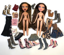 Bratz Wild Wild West Dana Yasmin Dolls Assorted Clothing Lot As Is READ picture