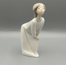 LLadro Girl Blowing Kiss Glazed Porcelain Figurine #4873 Retired 1997 picture