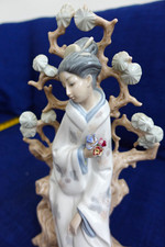 Lladró Porcelain Geisha Figurine Hand Painted Signed 12in Vintage rare picture
