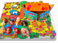 Vintage 1967 Mattel Liddle Kiddles Skediddle Pop-Up Town + 8 Dolls No 3574 picture