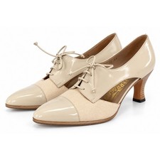 Salvatore Ferragamo Cream Patent Canvas Lace Up Cutout Pumps Heels 10 AAA 46916 picture