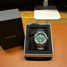 Citizen Eco-Drive Men’s Green Dial Watch, Silver Steel Bracelet, Box picture
