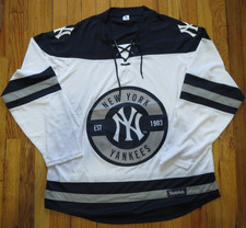2026 NY Yankees Hockey Jersey SGA 4/17/26 Stadium Giveaway Adult XL StubHub picture