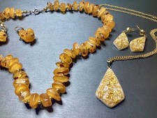 Vintage Lucite Gold Foil/Flake Amber Plastic Earrings Necklace Jewelry Sets Lot picture
