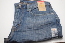 NWT Levi's Men's 527 Slim Bootcut Jeans 30x32 Medium Wash 055270175 picture