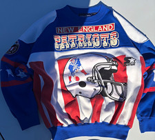 Starter New England Patriots NFL Crewneck Pullover Sweatshirt Blue Red Large picture
