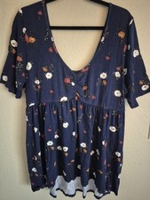 Torrid 2 Tunic Top Navy Floral Plus Sz 18-20 GC picture