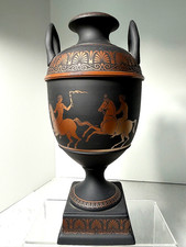 RARE -WEDGWOOD BLACK BASALT - OLYMPIC VICTORY- VASE #14/20 STUNNING MOTIFS 9.75