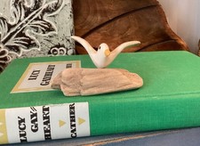 Cape  Hatteras seagull on driftwood Souvenir  Trinket Ocean Sea Beach  Vintage picture