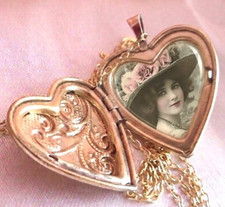 *STUNNING* VINTAGE 9ct YELLOW GOLD CASED HEART LOCKET & FINE CHAIN 4gm picture
